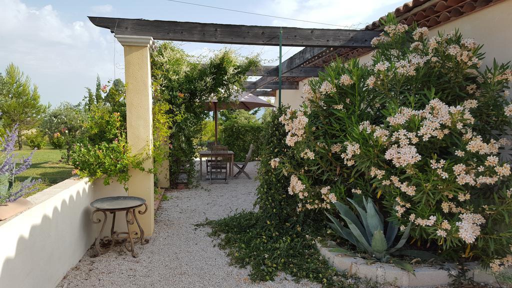 Lamanderie En Provence Alleins Ngoại thất bức ảnh